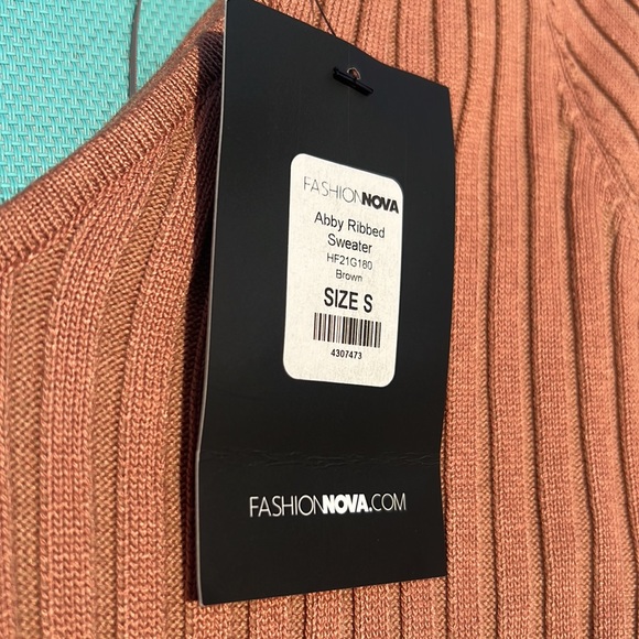 FashionNova NWT Sweater - Picture 4 of 6